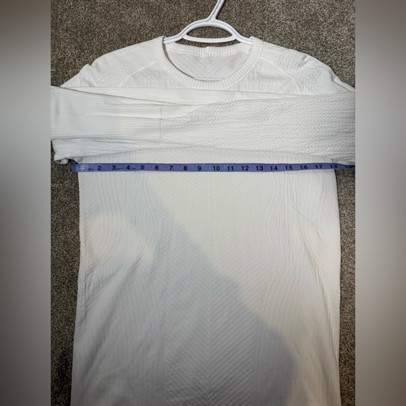 Women’s Lululemon Ribbed Long Sleeve - Picture 6 of 7
